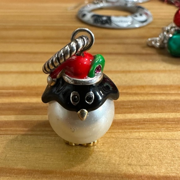 Christmas Jewelry Bundle - Picture 5 of 5